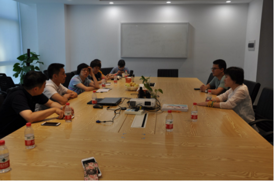 中玩协莅临惠尔顿儿童安全座椅基地指