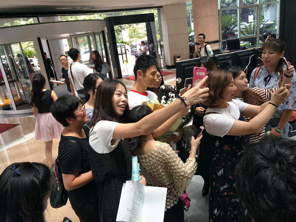 除了中餐厅的“揽客明”，晓明哥另外
