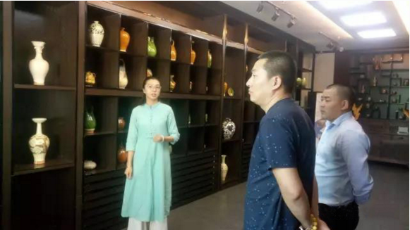 贷财行考察“辽瓷”项目 助力非遗产业