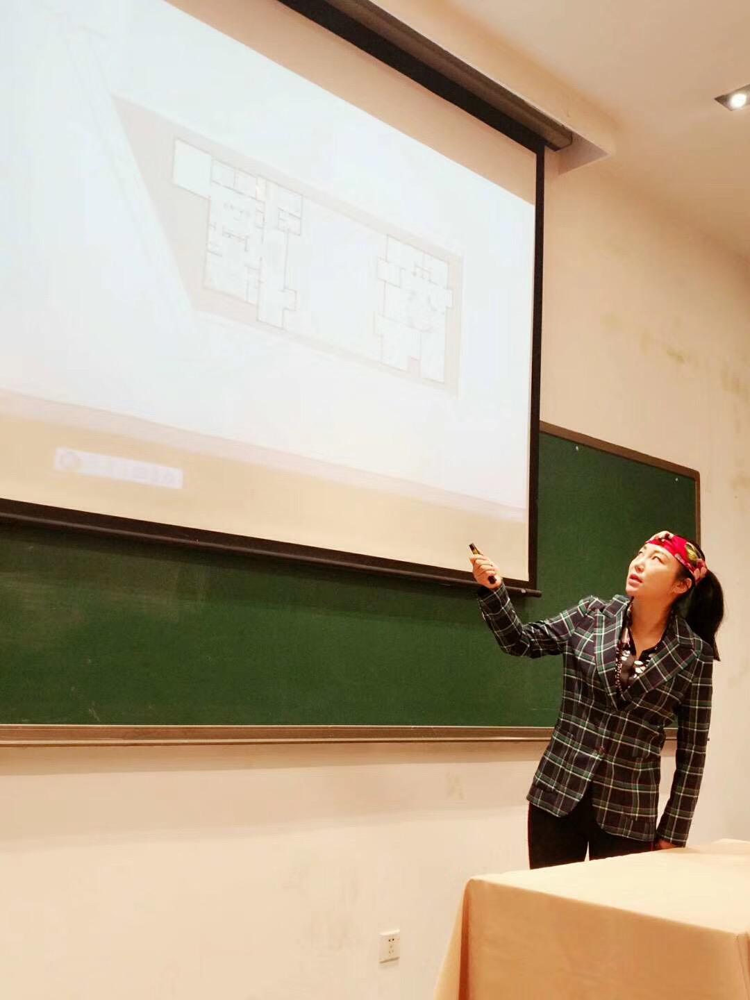 跨界设计师段元受邀在清华大学授课