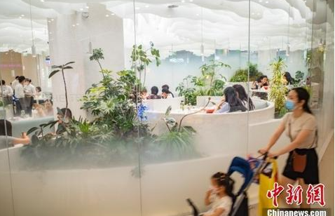 <b>“烟火气”回来了，中国经济值得世界</b>